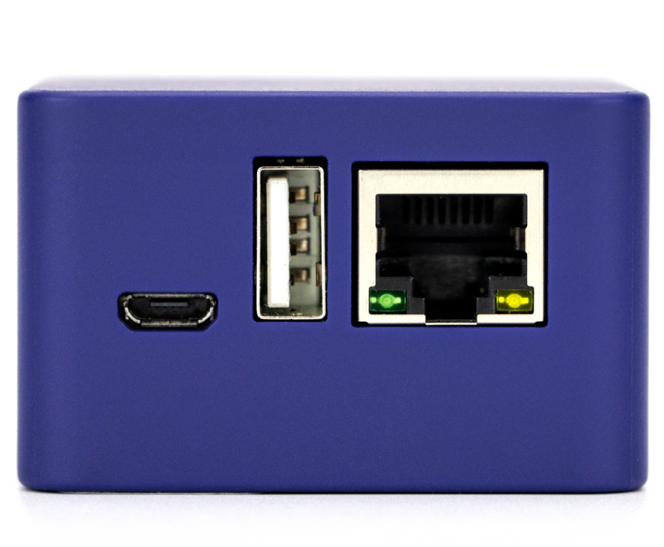 Port lights on Firewalla Blue Plus not flashing.