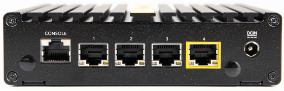 Port lights on Firewalla Gold are not flashing.